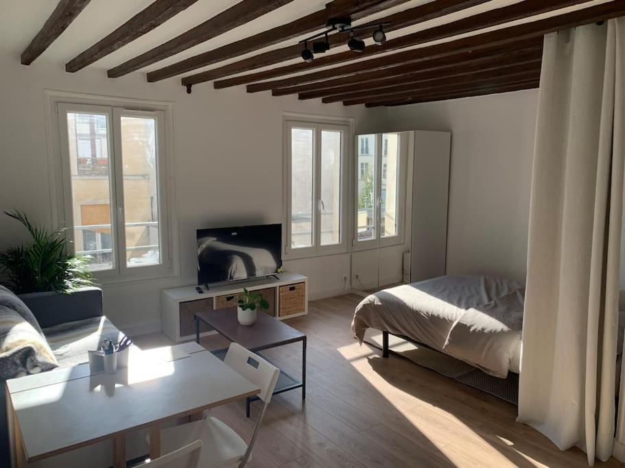 Studio Lumineux, Refait A Neuf, Metro Jourdain Paris Exterior photo